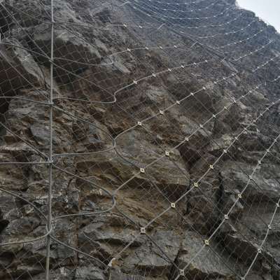 High-tensile rockfall protection barriers for SNS slope protection system mesh